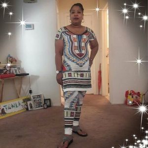 Meet your Posher, La-toni'a